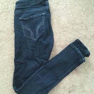 Hollister Dark wash skinny jeans